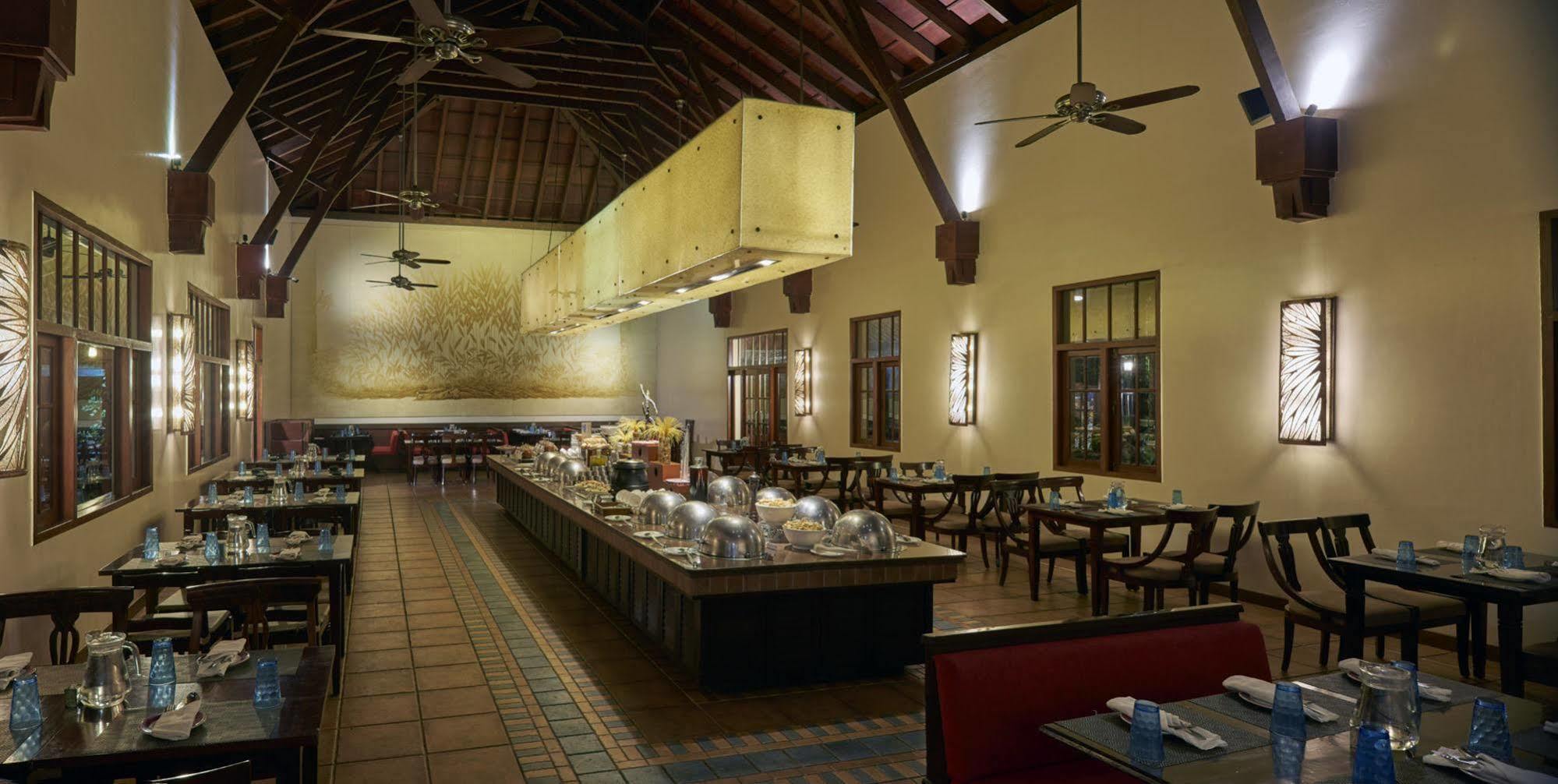 Hotel Club Mahindra Madikeri, Coorg Exterior foto
